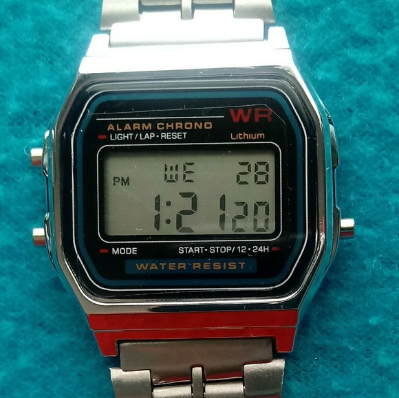 Silver Watch - Picture 3 of 3